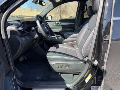 2025 Buick Enclave, $39900. Photo 3