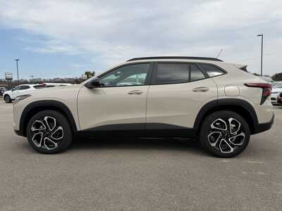 2026 Chevrolet Trax, $28280. Photo 2