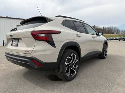 2026 Chevrolet Trax, $28280. Photo 7