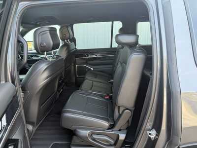 2024 Jeep Wagoneer, $49900. Photo 6