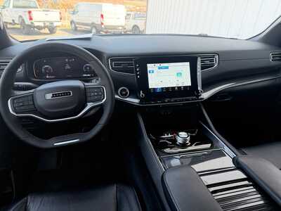 2024 Jeep Wagoneer, $49900. Photo 8