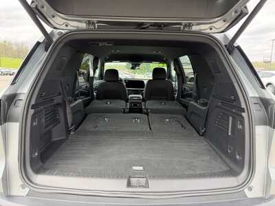 2026 Chevrolet Traverse, $45080. Photo 12