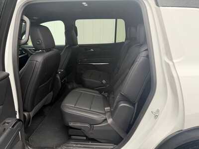 2026 Chevrolet Traverse, $43900. Photo 4