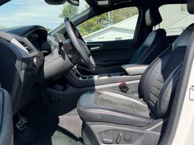 2024 Ford Edge, $33900. Photo 3