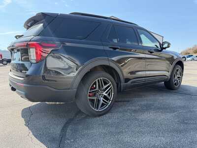 2025 Ford Explorer, $42500. Photo 7