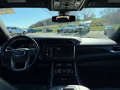 2022 GMC Yukon XL, $58900. Photo 6