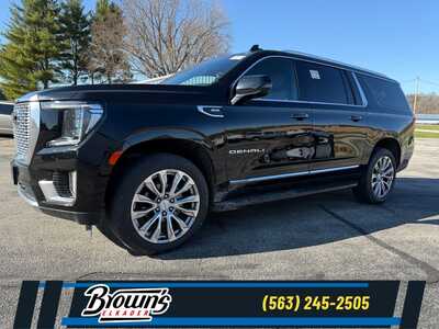 2022 GMC Yukon XL, $58900. Photo 1