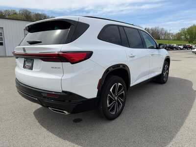 2025 Buick Enclave, $43080. Photo 5