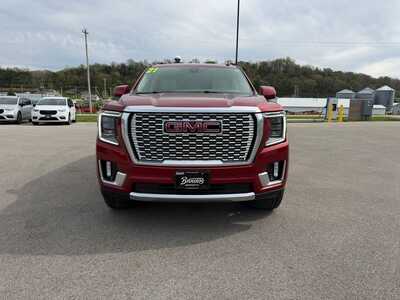 2021 GMC Yukon, $49500. Photo 2