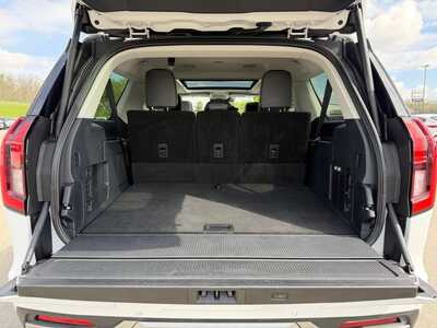2025 Ford Expedition Max, $68500. Photo 11