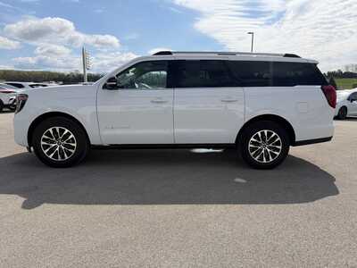 2025 Ford Expedition Max, $68500. Photo 8