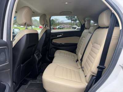 2018 Ford Edge, $19500. Photo 4