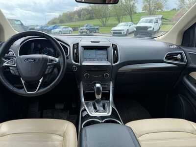 2018 Ford Edge, $19500. Photo 5