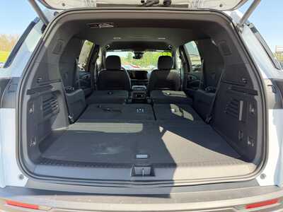2026 Chevrolet Traverse, $54410. Photo 11
