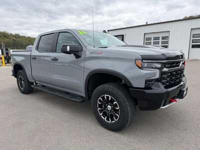 2024 Chevrolet 1500 Crew Cab, $58080. Photo 3