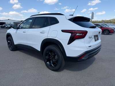 2026 Chevrolet Trax, $25285. Photo 7