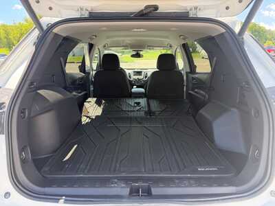 2024 Chevrolet Equinox, $26900. Photo 11