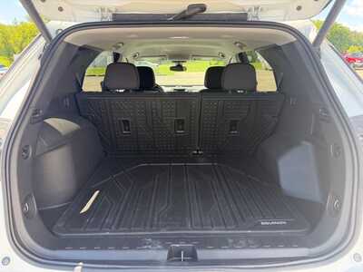 2024 Chevrolet Equinox, $26900. Photo 9
