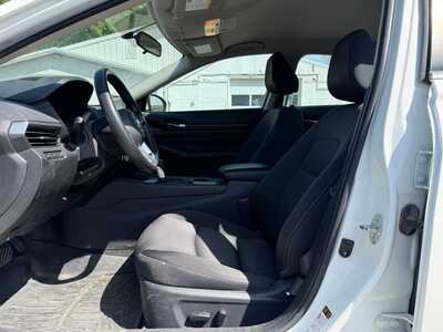 2020 Nissan Altima, $13080. Photo 5