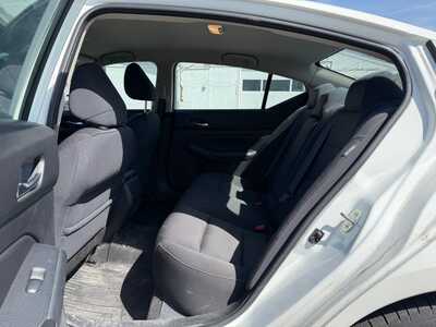 2020 Nissan Altima, $13080. Photo 6