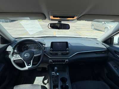 2020 Nissan Altima, $13080. Photo 7