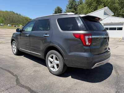 2016 Ford Explorer, $13080. Photo 4