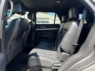 2016 Ford Explorer, $13080. Photo 6