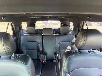 2016 Ford Explorer, $13080. Photo 8
