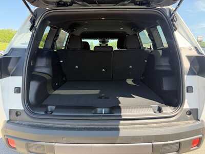 2026 Jeep Cherokee, $37456. Photo 9