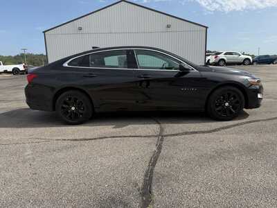 2025 Chevrolet Malibu, $21900. Photo 4