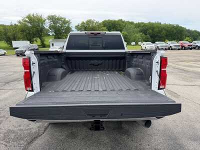 2024 Chevrolet 2500 Crew Cab, $61900. Photo 12