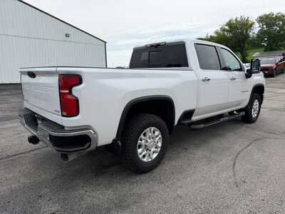 2024 Chevrolet 2500 Crew Cab, $61900. Photo 5