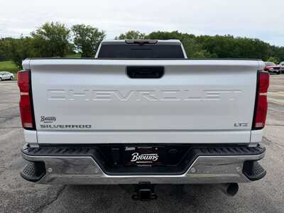 2024 Chevrolet 2500 Crew Cab, $61900. Photo 6