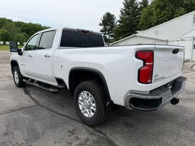 2024 Chevrolet 2500 Crew Cab, $61900. Photo 7