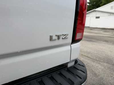 2024 Chevrolet 2500 Crew Cab, $61900. Photo 9