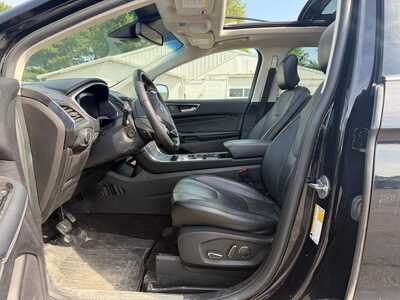 2019 Ford Edge, $20080. Photo 5