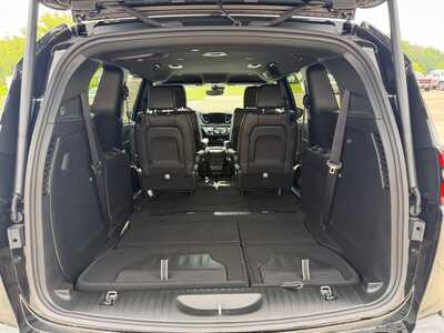 2027 Chrysler Pacifica, $49074. Photo 10