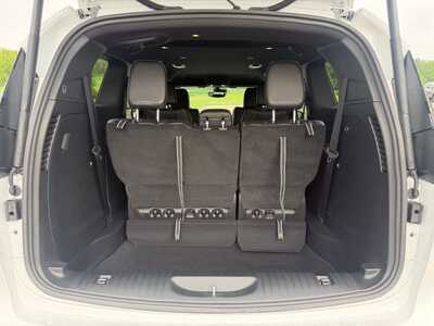 2027 Chrysler Pacifica, $43714. Photo 9