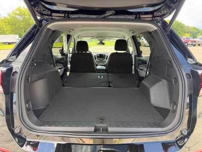 2024 Chevrolet Equinox, $24900. Photo 11