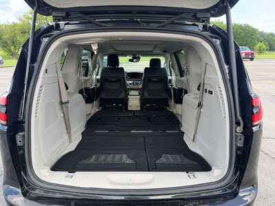 2022 Chrysler Pacifica, $30080. Photo 12