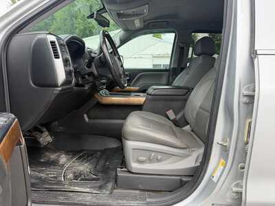 2018 Chevrolet Silverado 1500, $19900. Photo 5