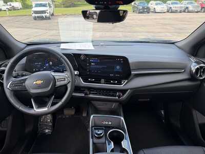 2026 Chevrolet Equinox, $31900. Photo 7