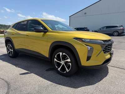 2024 Chevrolet Trax, $20900. Photo 2