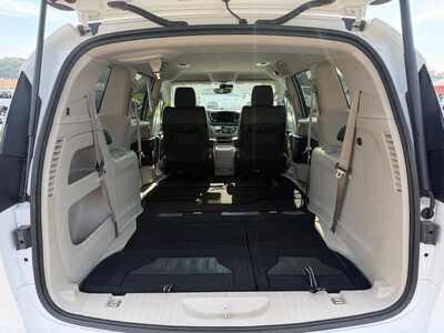 2022 Chrysler Pacifica, $25900. Photo 12