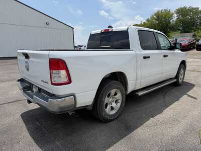 2024 RAM 1500 Crew Cab, $35900. Photo 3