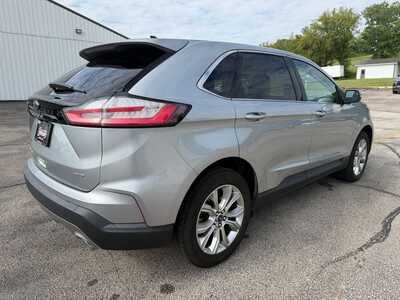 2022 Ford Edge, $23900. Photo 5