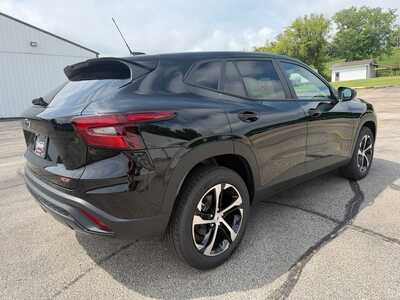 2026 Chevrolet Trax, $26055. Photo 5