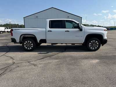 2026 Chevrolet 2500 Ext Cab, $66305. Photo 4