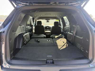 2023 Chevrolet Traverse, $24900. Photo 12