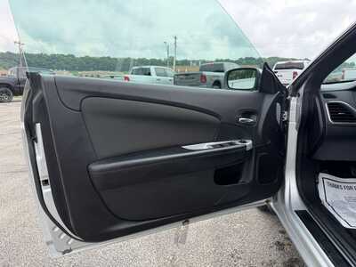 2011 Chrysler 200, $9900. Photo 12